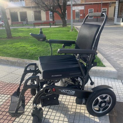 Silla de ruedas plegable KITTOS COUNTRY NEGRA SEGUNDA MANO